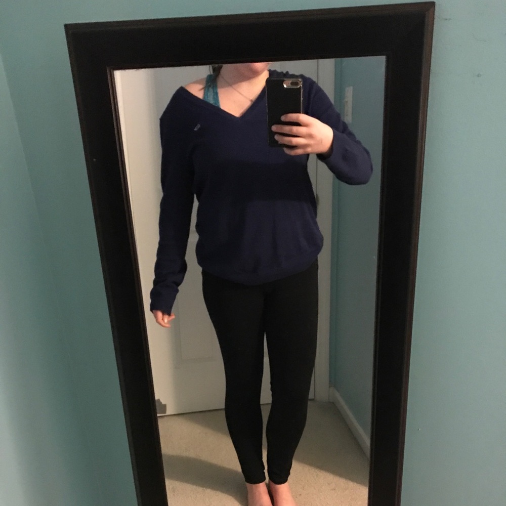 V neck long sleeved navy blue shirt